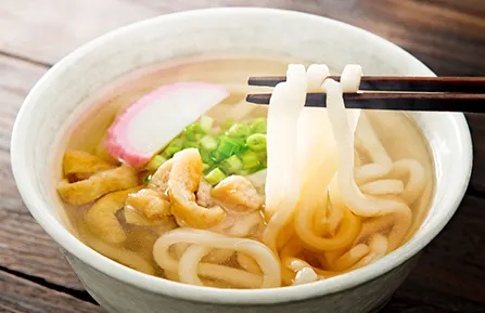 Les udon, grosses nouilles de ble